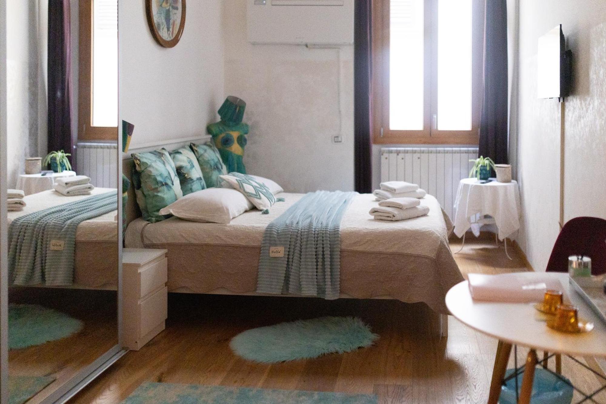 The Smallest Hostel Of Флоренция Екстериор снимка