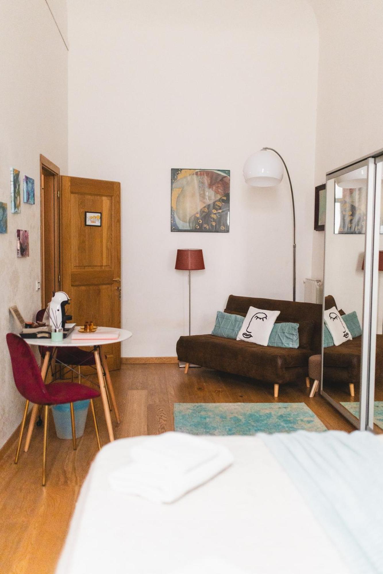 The Smallest Hostel Of Флоренция Екстериор снимка